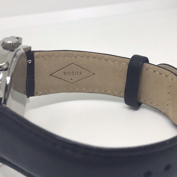 Fossil BQ3229 White Dial Black Leather Strap - Picture 7 of 7